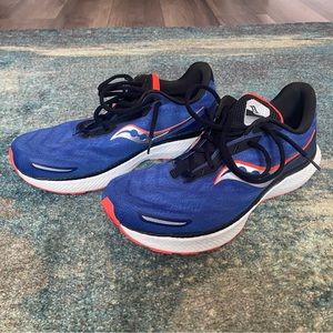 Saucony men’s running shoes (size 13)